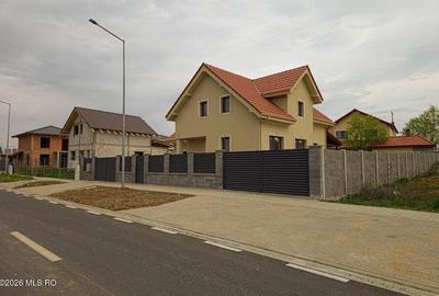 Giarmata - Casa P+1, 4 Dormitoare, 4 Bai, Garaj, Beci, Teren 556 Mp - 1