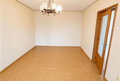 Vanzare apartament 2 camere Tei - 6