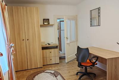 Garsoniera confort sporit, in casa libera la vanzare zona Central - 3