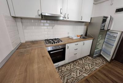 Apartament cu 2 camere semidecomandat, mobilat în Florești
