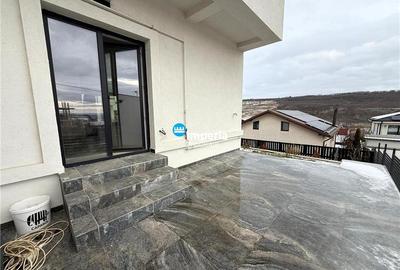 Casa tip duplex de vanzare,125 mp utili, curte 250 mp,Rediu - 15