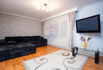 Închiriere apartament 4 camere, parter — Popa Șapca, Pitești - 1