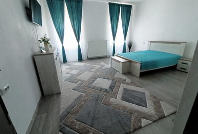 Dambovita - Apartament cu 3 camere la curte comuna