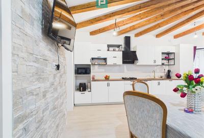 Casă Individuală cu spațiu comercial - Variaș - 2