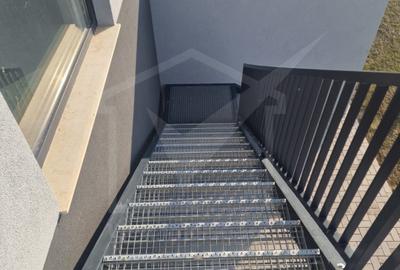 Vila in duplex, intr-o zona linistita, D+P+E, Dezmir - 6