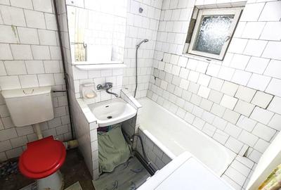 3 Camere, Central, Ideal pentru Familie, An '81 - 11