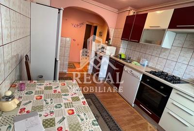 Apartament de inchiriat cu 3 camere. Zona Micro 5/1 (B-dul Traian) - 7