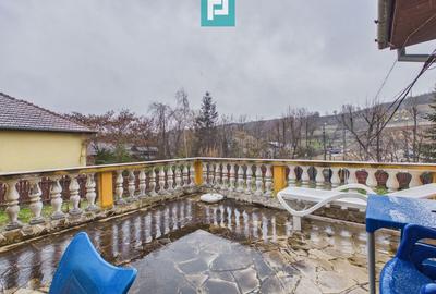 Vilă stil montan, 270 mp, teren 3000 mp - 11