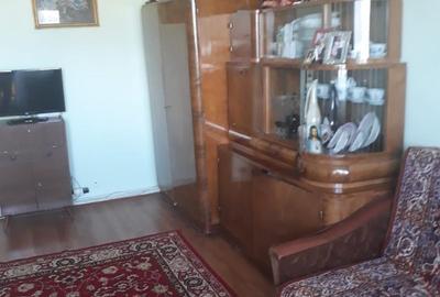 Vand apartament cu 2 camere cf. 1, decomandat, etaj 4/4, zoan Bld.  Pandurilor - 1