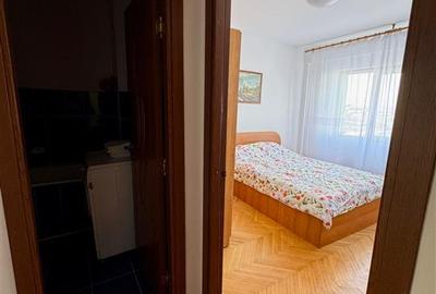 Ap. 3 camere CD- 71mp - Mircea cel Batran - et. intermediar - 13