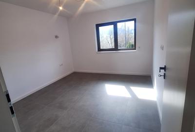 De vanzare casa single 5 camere 2 bai in Cisnadie - 15