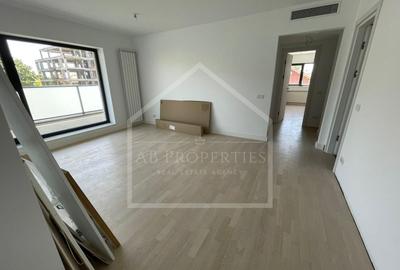 Apartament cu 4 camere decomandat, mobilat în Iancu Nicolae