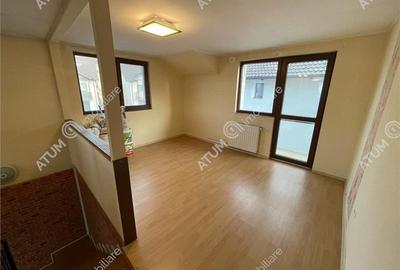 Casa 6 camere decomandate curte 130 mp in Selimbar - 10