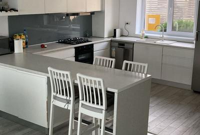 Vilă 4 camere| - Complex securizat | 2 parcări - 3