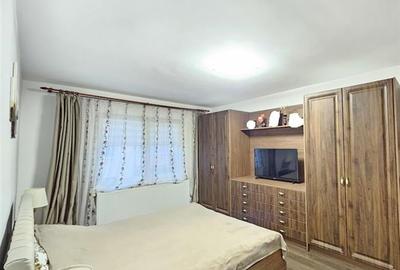 Tudor-apartament 3 camere amenajat mobilat si utilat + garaj - 1