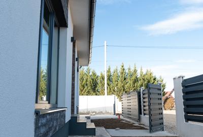 CASA LA ROSU IN COMPLEX DE 20 de CASE INDIVIDUALE in Corbeanca - 20