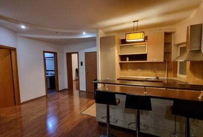 Apartament cu 3 camere semidecomandat, mobilat în Timpuri Noi