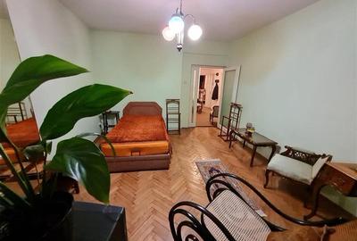 Decomandat pe 2 camere+ birou, etaj 1, Bulevardul Grivitei, Brasov - 2