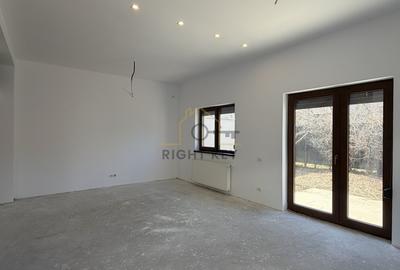 Oportunitate!Duplex 4 cam, 125mp, asfalt, toate utilitățile!Comision0% - 7