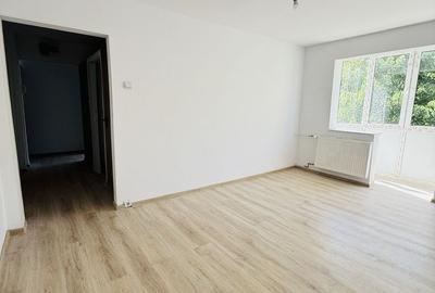Dacia | 4 Camere  | Etaj Intermediar - 2