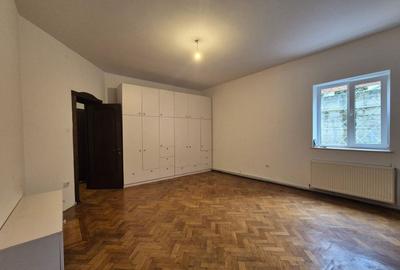 Ultracentral, apartament in casa, pretabil locuit / birouri, pet friendly. - 23