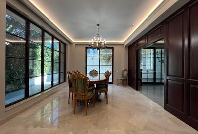 VILA DEOSEBITA / SPATII GENEROASE / CURTE PROPRIE - 7