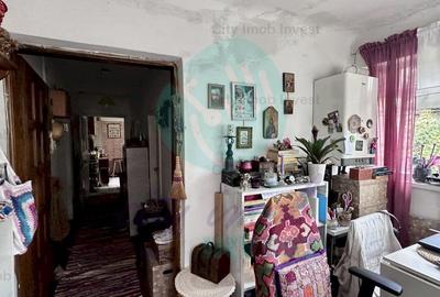 Casa singura la curte  - 7 minute de metrou - 12