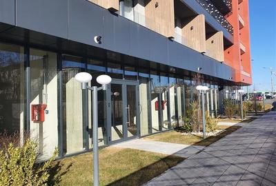 Spațiu comercial, de 46 mp, în Tractorul