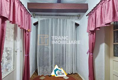 Casă cu 2 camere în stil tradițional, în Iratoșu - 9