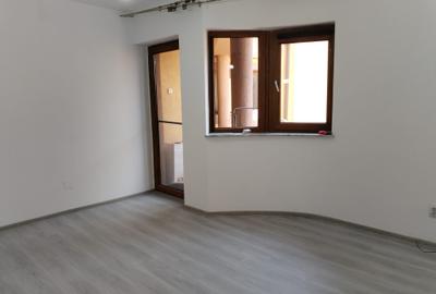 Duplex cu scara interioara si curte - constructie noua - 3