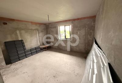 Casă semifinisată | Buzoiești | Teren generos 2.900 mp - 6