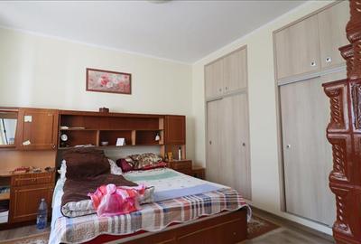 Casa deosebita in V.Lupului - 13