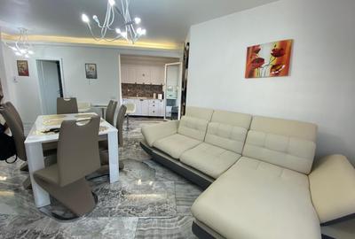 Apartament cu 3 camere semidecomandat în Florești