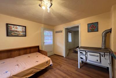 Comuna Bran, str. Pricipala, casa partial renovata, P + E, dependinte, foisor - 18