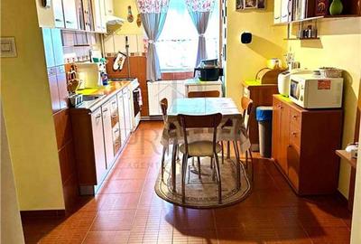DAMBOVITA - ETAJ 3 LIFT - 3 CAMERE - DECOMANDAT - CENTRALA PROPRIE - BLOC IZOLAT - 2