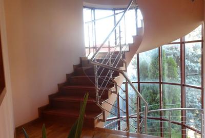 De VANZARE Casa spațioasă S+P+1E+M | Zona STIREX in Galati - 16