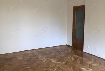 De Inchiriat Garsoniera pentru birouri 44 mp, renovata, etaj 1 - 7