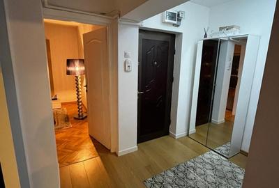 Apartament 3 camere decomandate, 2 bai, etajul 1, zona strazii Bucuresti - 17