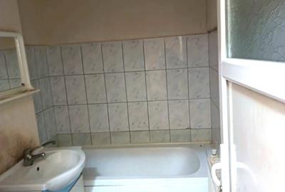 Garsoniera Cartier Bradet 27mp mobilata si utilata Pret 33.800eur neg - 3