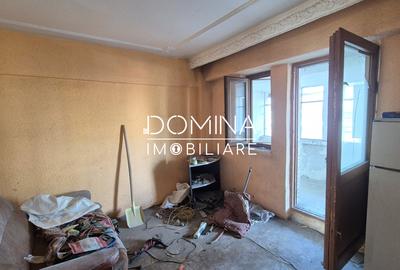 Vânzare apartament 3 camere, etaj 1, situat în Rovinari, strada Minerilor - 9