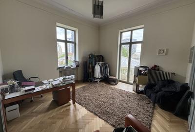 Vila istorica de vanzare in zona *Unirii* | 21 camere | curte, garaj - 27