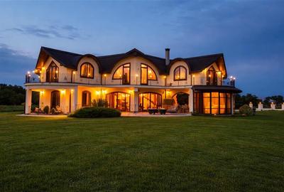 Rafinament in cartier linistit, pe 30.000 mp teren paradis, facilitati Premium - 1