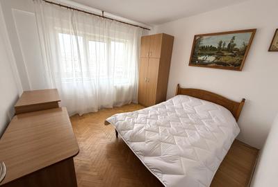 Apart 3 camere spatios, mobilat+utilat, zona accesibila - 1