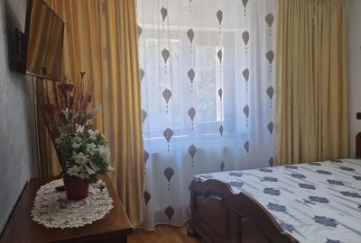 Apartament. 2 camere etaj 2 școală 11 - 1