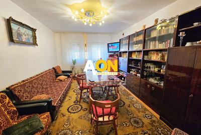 Apartament 3 camere, 2 bai, etaj 2, Cetate, zona Scolii Mihai Eminescu - 1