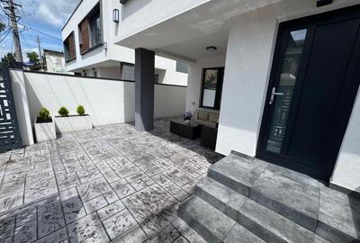 CASA DUPLEX MOBILATA SI UTILATA ZONA CENTRALA STR. PALTINIS NR 52 - 31