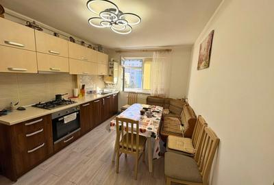 Apartament 2 camere decomandat zona Simeria (lângă piața Dolar) - 3