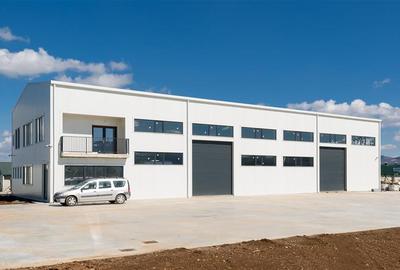 Hala moderna +3.000mp curte, conditii optime, exterior Brasov - 10