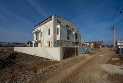 Casă cu 3 camere în Ghermănești