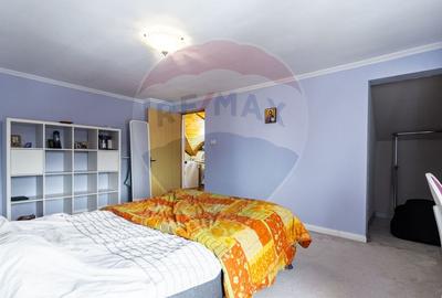 Casă spațioasă 350 mp utili, Teren 650 mp, Garaj subteran, Tractorul - 44